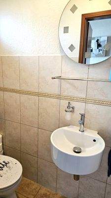 =?UTF-8?Q?G=C3=A4ste-WC.JPG?=