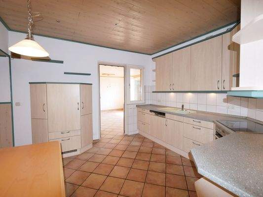 Erdgeschoss - Küche mit Einbauküche