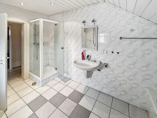 Badezimmer 1