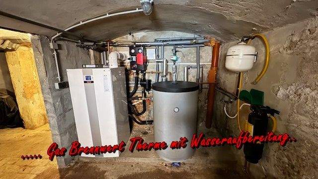 ..neue Heizungsanlage.. Gas Brennwert Therme..