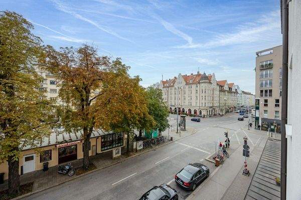 IBlick aus der Wohnung auf den Kuzrfürstenplatz