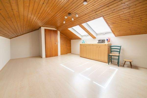 Studio im Dachboden