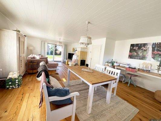 Wohn- und Esszimmer