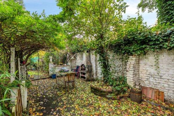 Bleibtreustra_e20Duisburg22