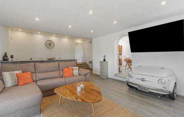 0c8cbe84-7810-42e2-aca2-9c601b458c06