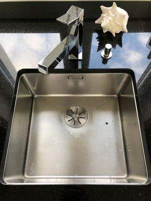 Granit und Edelstahl.JPG