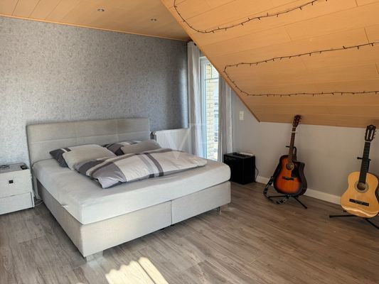 OG-Schlafzimmer 2