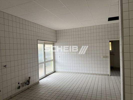 Anlieferungsbereich/Lager