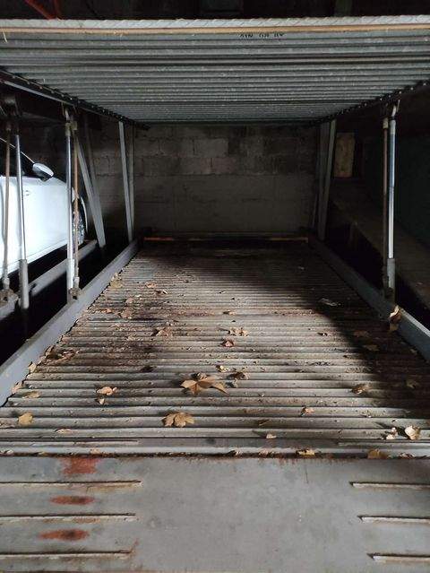 Frankfurt am Main Garage, Frankfurt am Main Stellplatz