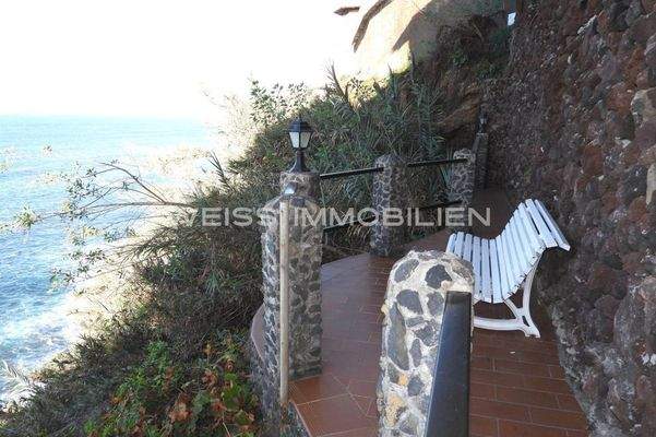 Mirador in den Klippen