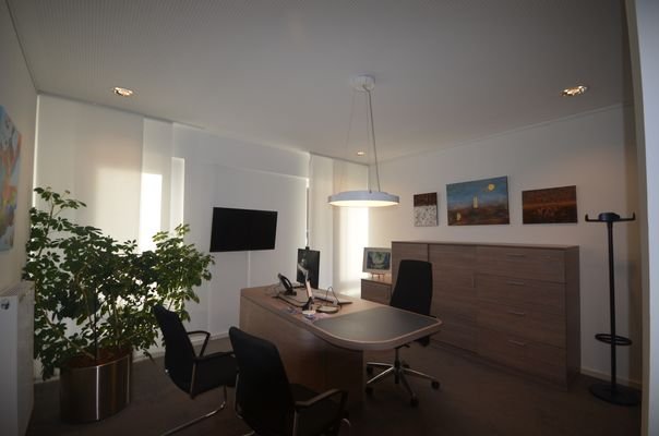 Büro 1