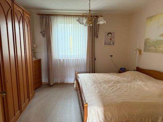 Zimmer 1 im OG 2.jpg