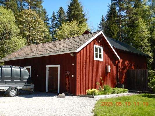 Wirtschaftsgebäude mit Eingang Abstellraum