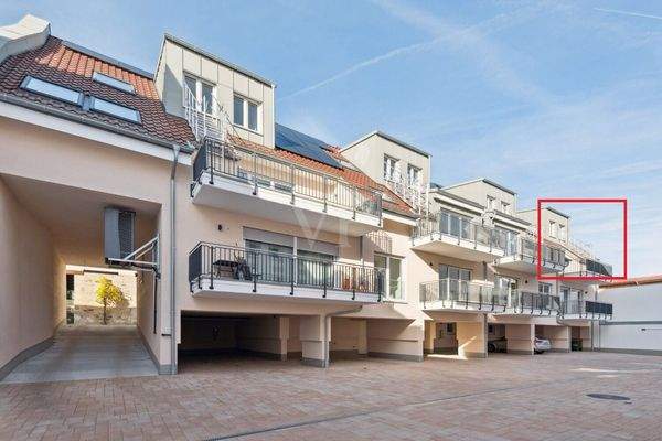 Hinteransicht mit Lage der Wohnung