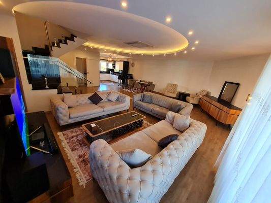 WhatsApp Image 2023-03-06 at 10.33.39 (2).jpeg