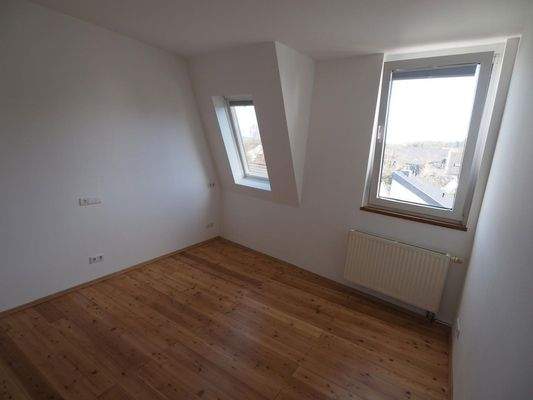 Schlaf-/Kinderzimmer Sicht 1