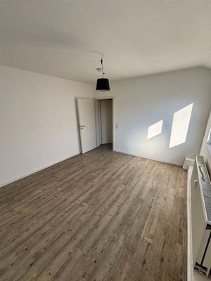 Wohn- und Schlafzimmer