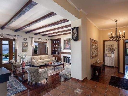 Kreta, Sternes: Luxusvilla in erhabener Lage mit perfekter Aussicht zu verkaufen