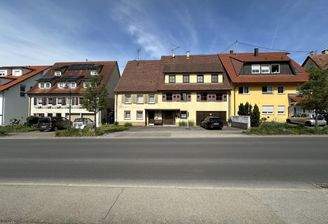 Außenansicht im Kontext mit den Nachbarn