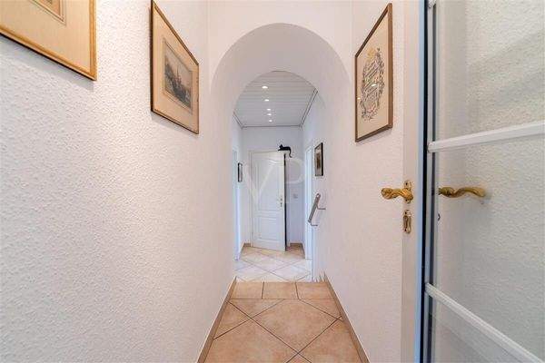  Flur Neubau 1. OG mit Übergang zum Haupthaus Schlafbereich