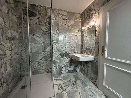 20251211_124758384_iOS