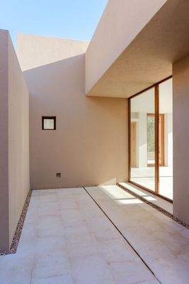 Moderne Villa mit Blick auf den Golfplatz zu verkaufen in Pollensa, Mallorca