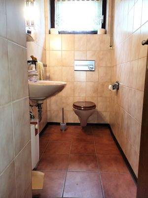 Gäste-WC in Erdgeschoss