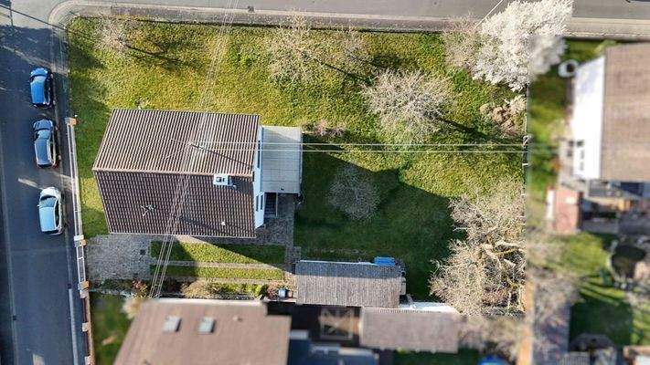 Luftaufnahme – Grundstück und Garten in attraktiver Lage