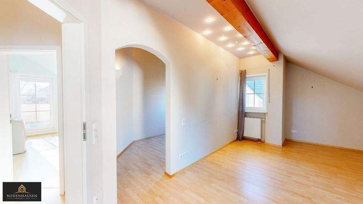 Schlafzimmer mit Ankleide