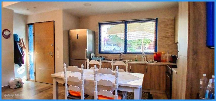 5f72b78aef014f9f9fbae4fb1fff851f-original