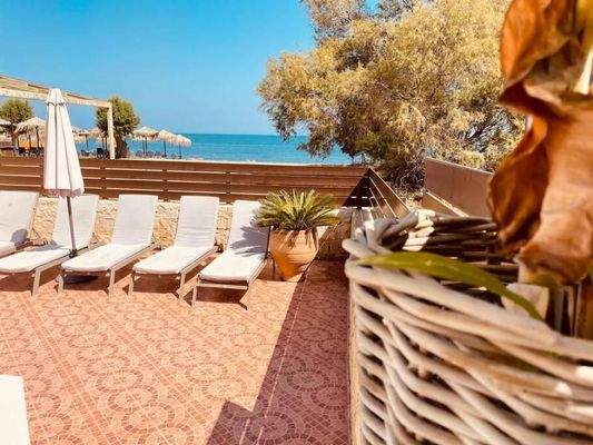 Kreta, Platanias: Luxuriöser 4-Villen-Komplex zu verkaufen, nur wenige Meter vom Meer entfernt!