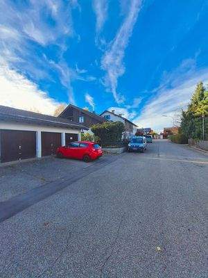 Außenansicht u. Garagen