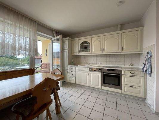 Küche mit direkten Terrassenzugang