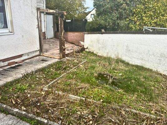 Grünfläche Eingangsbereich