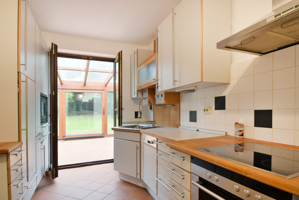 Zeitlose Einbauküche