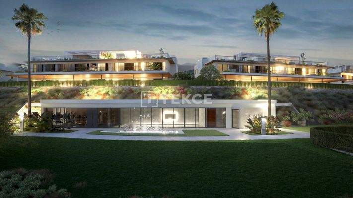 Newly-Built Duplex Apartments in Marbella near a Golf Course