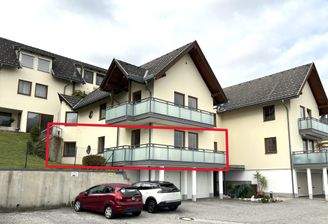 Wohnung mit Garten, Parkplatz