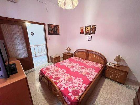 Kreta, Chania-Nea Chora: 2-Zimmer-Wohnung mit Balkon in der Nähe des Stadtzentrums zu verkaufen