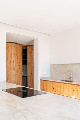 Moderne Villa mit Blick auf den Golfplatz zu verkaufen in Pollensa, Mallorca