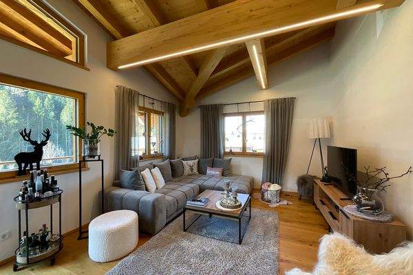 0E22DFEB-B1ED-42C9-AE31-E98DF63C3AB6