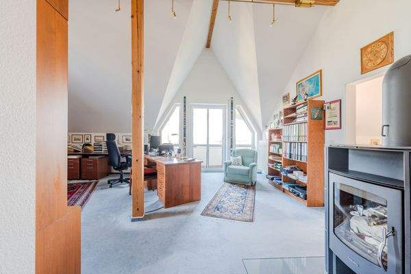 Ausgebautes Dachgeschoss mit Galeriecharakter und 