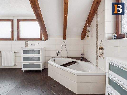 Badezimmer Dachgeschoss