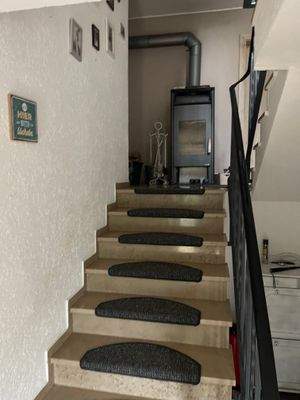Treppe zur zweiten Ebene.jpg