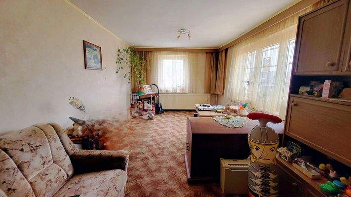 Großes Wohnzimmer im EG