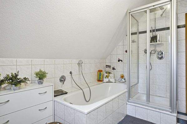 Badezimmer DG