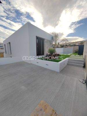 Detached Villas with Private Pool in Rojales Costa Blanca
