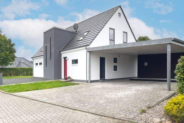 DI - Forbes Global Properties