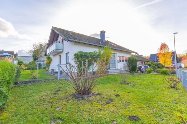 Haus &amp; Gartenansicht