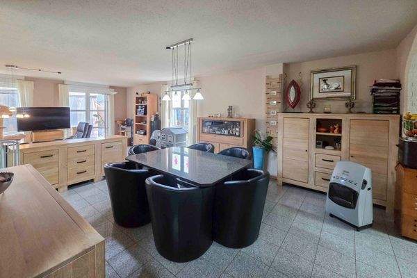 4. Wohn- und Esszimmer EG