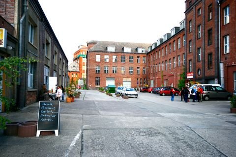 Berlin Halle, Berlin Hallenfläche